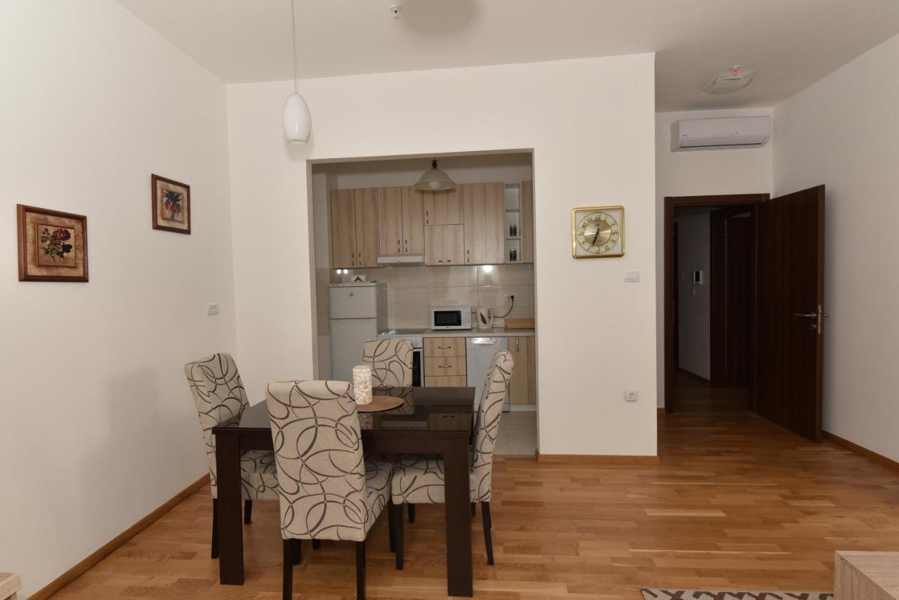 Lux Apartments Kristina Budva Dış mekan fotoğraf