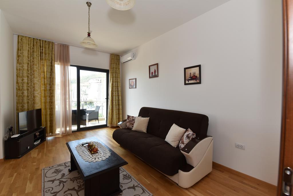 Lux Apartments Kristina Budva Dış mekan fotoğraf