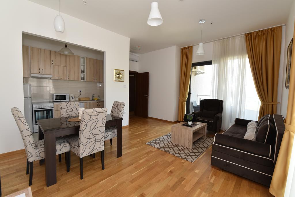 Lux Apartments Kristina Budva Dış mekan fotoğraf