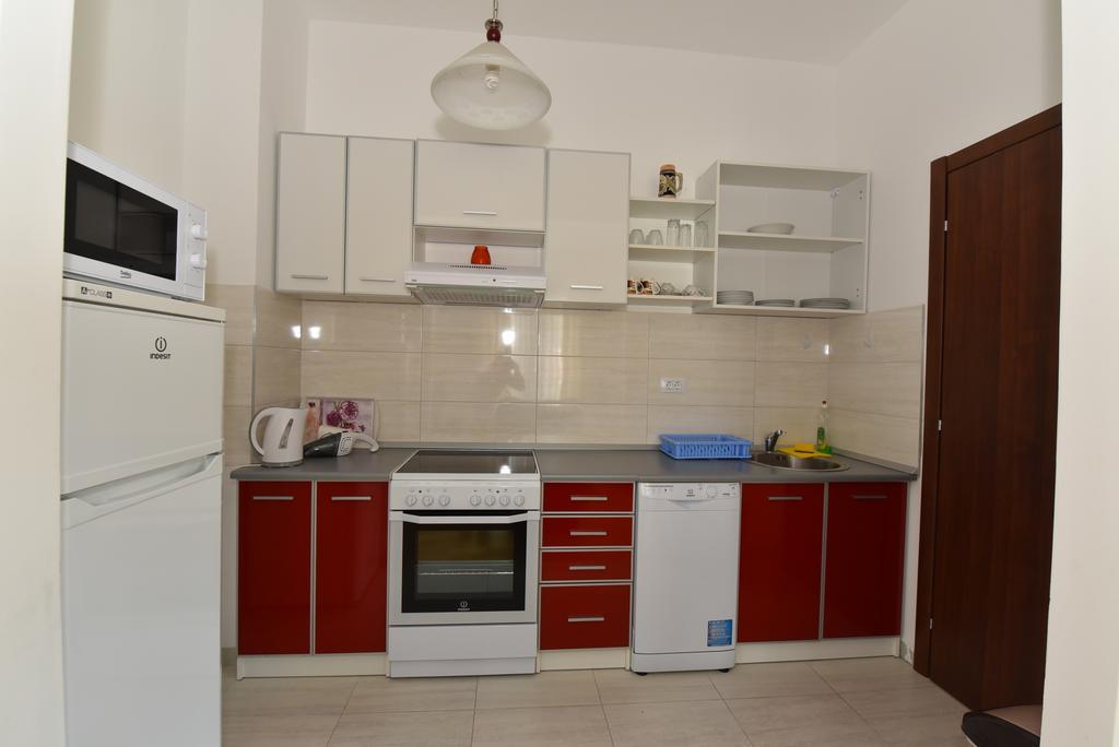 Lux Apartments Kristina Budva Dış mekan fotoğraf