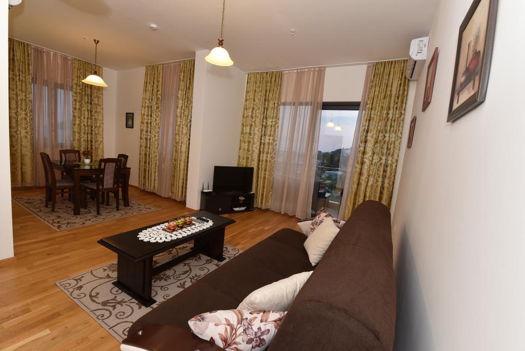 Lux Apartments Kristina Budva Dış mekan fotoğraf
